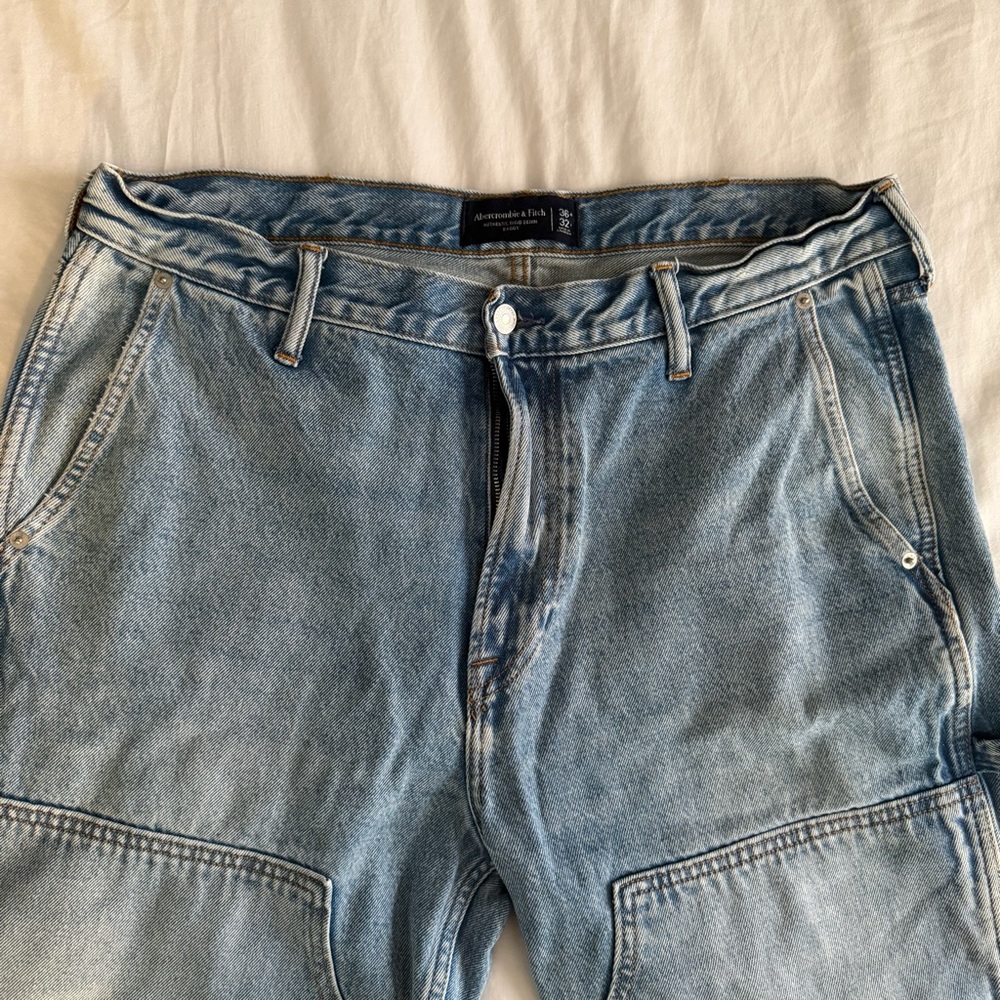 Abercrombie & Fitch Light Blue Relaxed Men's Jeans